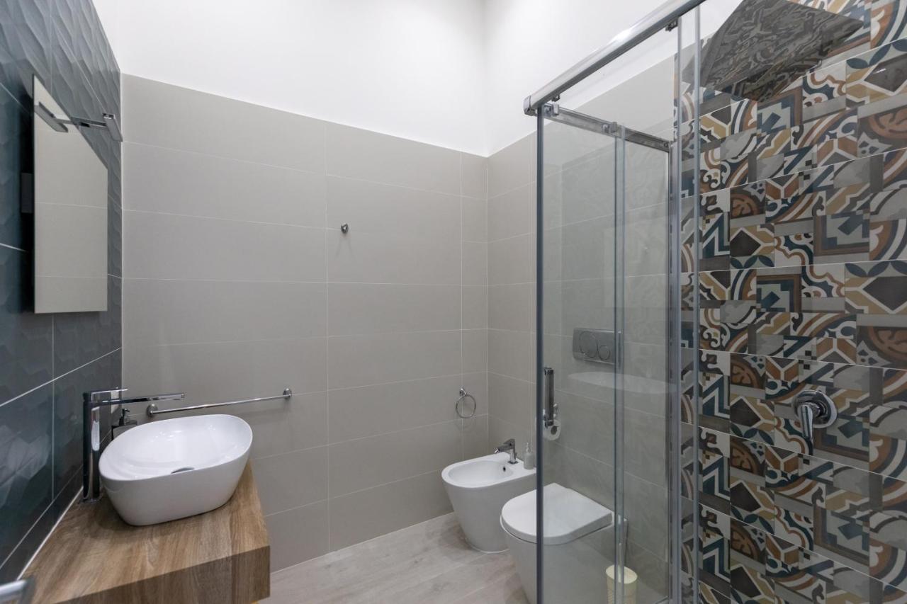 My Brilliant Home With Jacuzzi 2 Steps From St Toledo Naples Extérieur photo