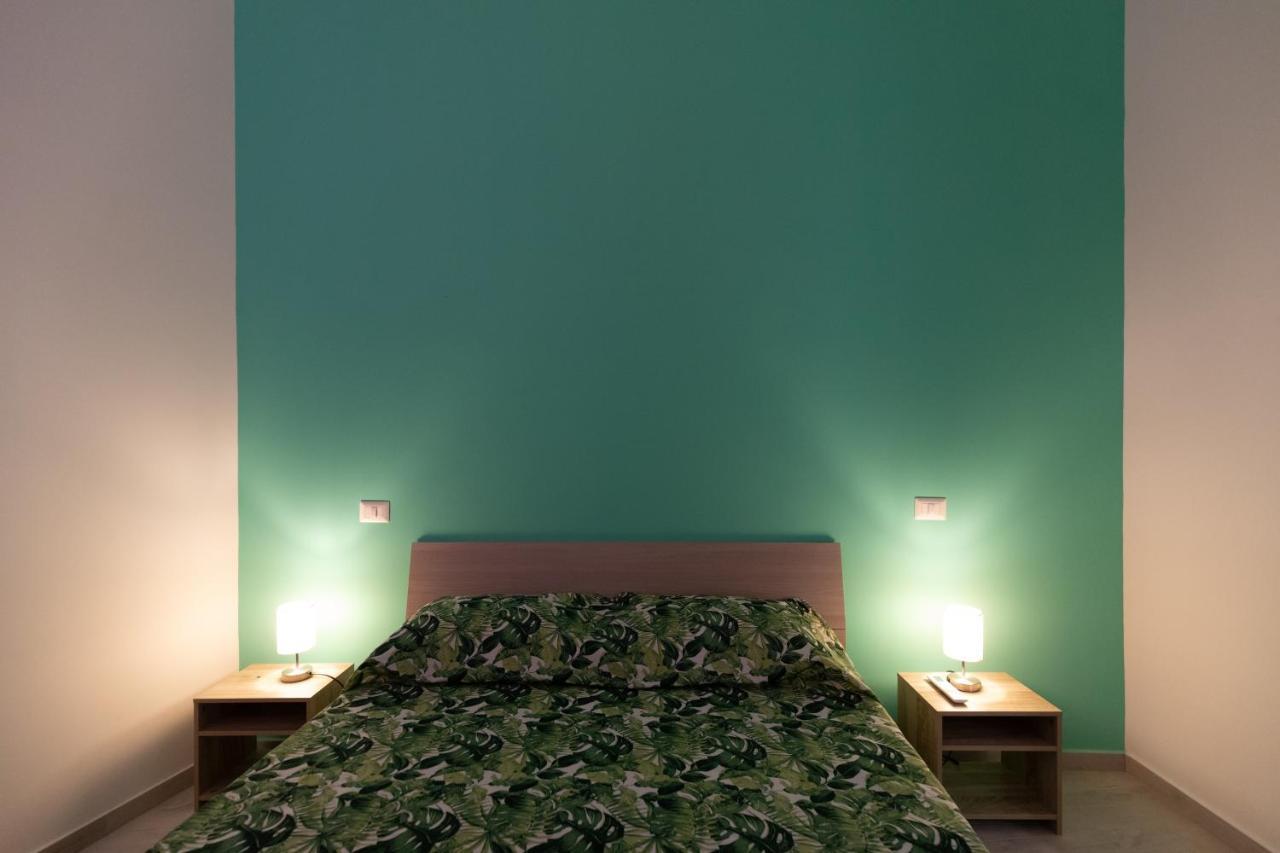 My Brilliant Home With Jacuzzi 2 Steps From St Toledo Naples Extérieur photo